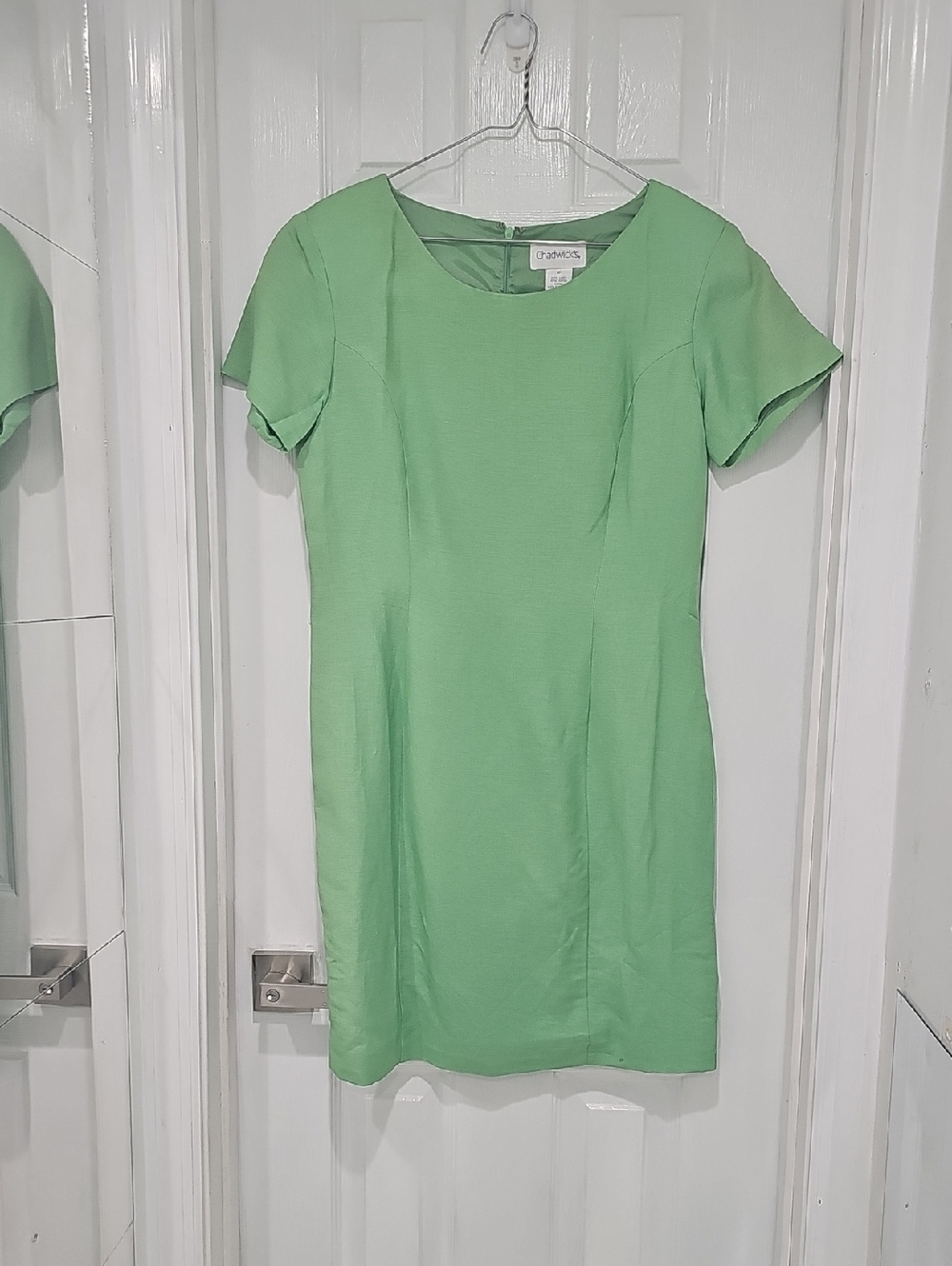 Mint Green Short Sleeve Sheath Dress